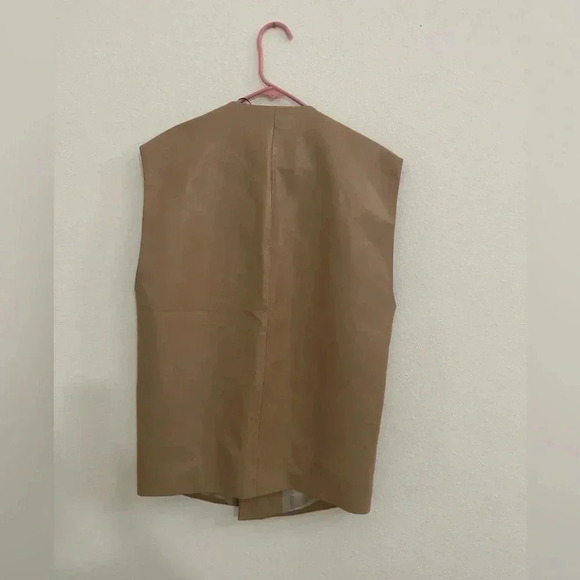 Zara faux leather vest oversized Sz Small - Picture 2 of 3